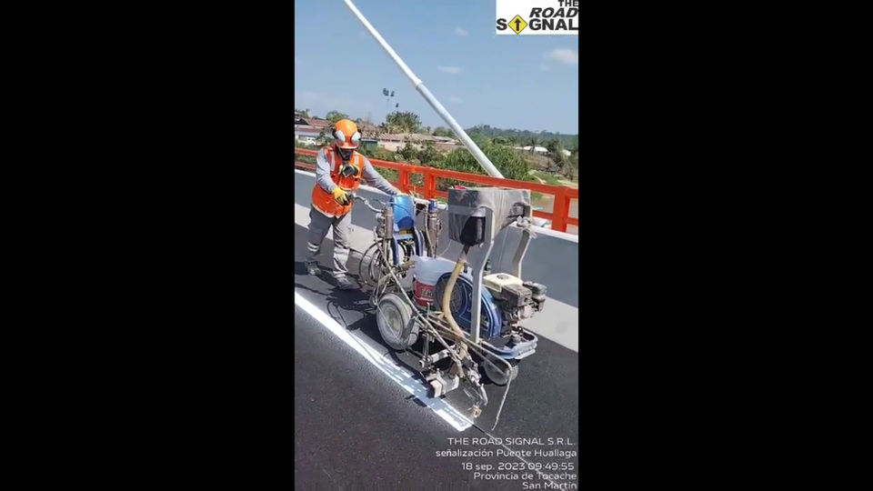 Servicio de pintado en asfalto y concreto.